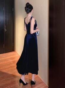 DAZY Elegancka, jednokolorowa sukienka damska z ramiączkami typu spaghetti, prosta, swobodna, aksamitna, na imprezę/wieczor, jesień/zima, sylwestrowa sukienka damska