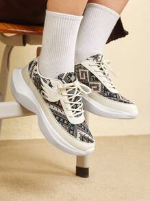 Vate Giày thể thao đế xuồng đế dày thiết kế thời trang ngoài trời cho nữ, giảm xóc, thích hợp để mang hàng ngày, đi nghỉ, làm quà tặng lễ hội - Màu be - Xem 2