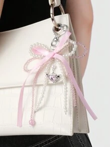 ROMWE Kawaii 1 pièce Élégant Casual fait main Perle blanche en cristal perle rose ruban nœud papillon ailes cœur pendentif porte-clés et porte-clés, convient pour les femmes, port quotidien ou cadeaux de la Saint-Valentin