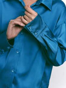 Maija Set de 2 piezas de blusa de satén crep azul de hombros caídos y pantalones de pierna ancha para mujer, elegante y minimalista, para otoño/invierno - Azul - Ver 5