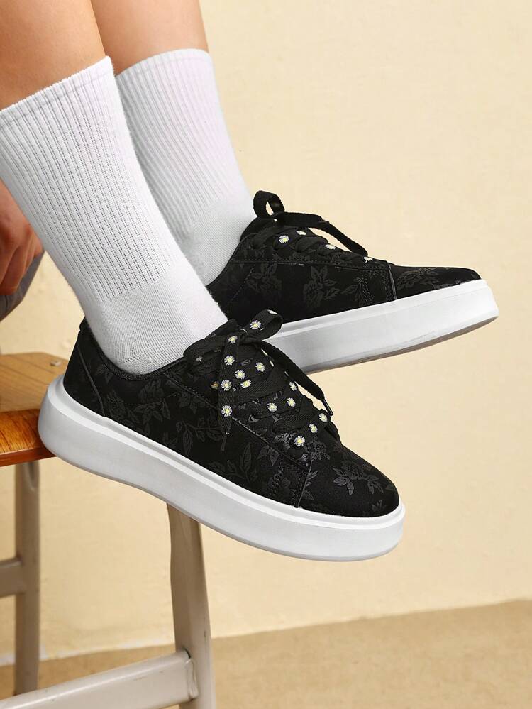 CUCCOO EASI Black Skateboard Shoes For Women - Casual, Lightweight, Comfortable, Suitable For Outdoor, Commuting, Party And Holiday Wear, Low Heel Flat Design Trainers