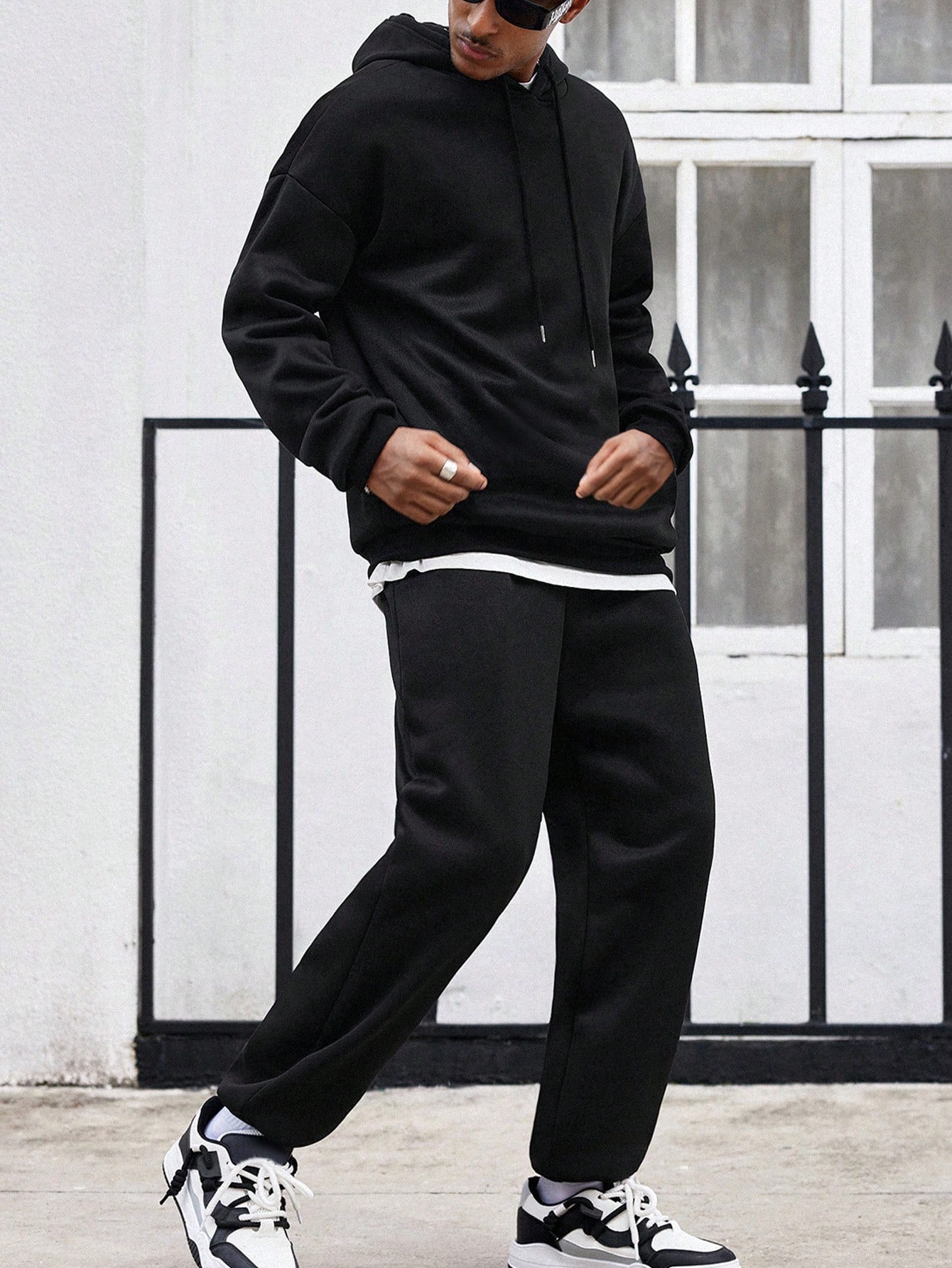 Manfinity Dauomo Men's Casual Solid Color Drawstring Hooded Sweatshirt & Pants Set, Autumn/Winter