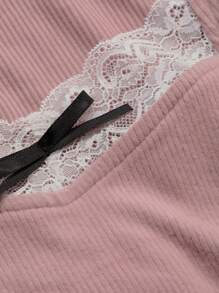 DAZY Áo thun nữ có nơ trang trí và ren tương phản, quần áo mùa thu - Hồng - Xem 9