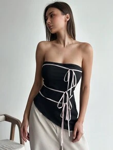 Aloruh Y2K 风格短款紧身胸衣上衣，配有对比色肩带和不对称下摆，紧身剪裁 - 黑色 - 查看 6