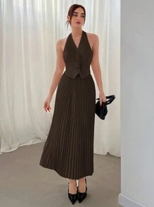 Aloruh 情人节女士挂脖单排扣背心和箱形褶裙两件套秋冬 - 棕色 - 查看 1