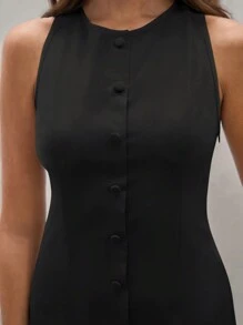 COSMINA Women Solid Color Crew Neck Elegant Chic Sleeveless Mini Shift Dress, Commute Style,Sun Dress - Black - View 4