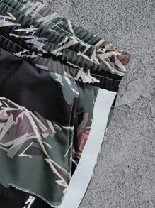 Manfinity EMRG Men Color-Block Letter Print Long Sleeve Hoodie And Sweatpants Set, Casual