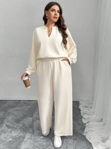 SHEIN Privé Set de 2 piezas para mujer talla grande: suéter de forro polar y pantalones cargo de cintura elástica, cálido y casual para otoño/invierno - Gris Claro - Ver 1