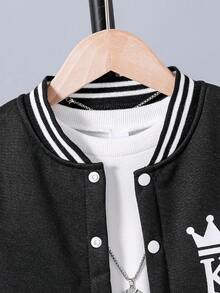 SHEIN 2 件/套年轻男孩简约棒球夹克和运动裤，适合休闲、学校、秋冬季。这款保暖内衬运动衫为室内和室外穿着提供额外的温暖。简约设计时尚，印花细节增添视觉趣味。这是一套必备的服装。 - 彩色 - 查看 7