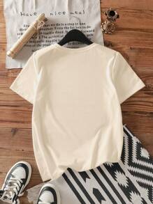 SHEIN EZwear Vintage Car Graphic Casual Loose Round Neck Short Sleeve Women T-Shirt, Suitable For Summer