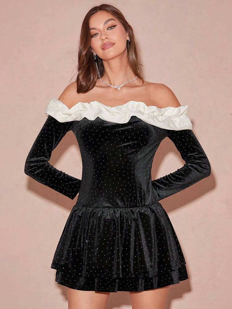 Vestido de manga larga con hombros descubiertos, volantes en el bajo y bloqueo de color para mujer