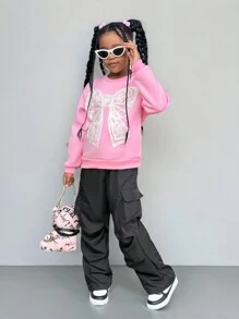 SHEIN Explorewe Tween Girl 女童休闲百搭优雅蝴蝶结贴花图案圆领长袖上衣和工装裤套装，适合上学、度假和户外穿着，秋冬季 - 粉色 - 查看 4
