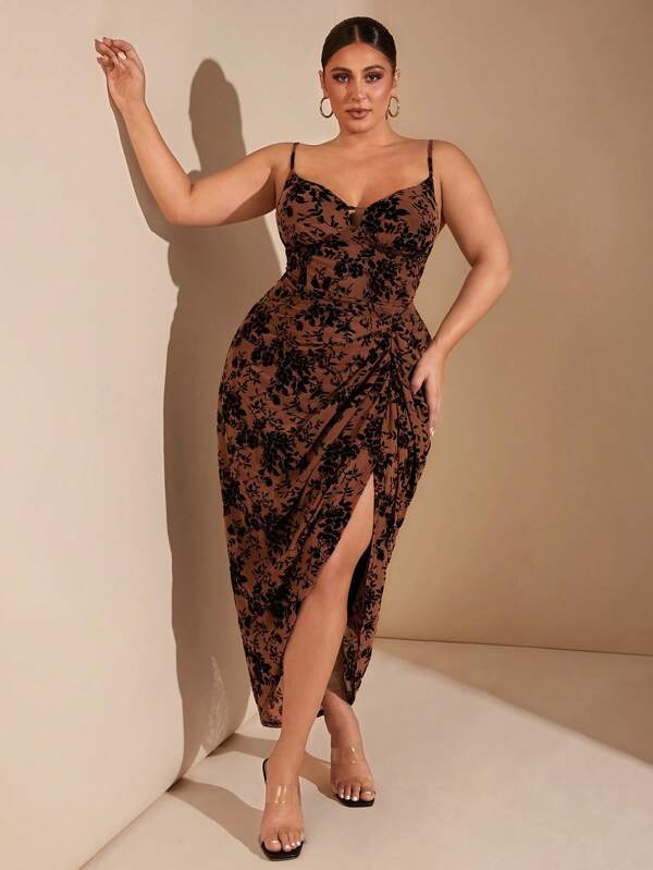 SHEIN BAE فستان أنيق متوسط الطول بياقة على شكل حرف V وحمالات رفيعة مع كشكشة وطبعات سوداء، فساتين عيد ميلاد للنساء