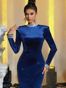 Glamrae Elegante vestido de noche de cola de pez con espalda abierta, de cuello alto con diamantes de imitación y perlas incrustados, de manga larga, de terciopelo de lujo, para invitados de boda, graduación, cena