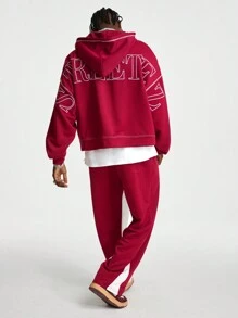 Manfinity VCAY Men Embroidered English Letter Loose Knit Long Sleeve Sweatshirt Set - Burgundy - View 4