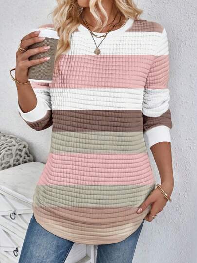 SHEIN LUNE Women's Autumn/Winter Ombre Striped Round Neck Plaid Casual White Comfy Sweatshirt With Arc Hemline And Side Slit,Long Sleeve Tops Graduation,Back To School Outfits,Graduation,Teacher Outfits For Women,Back To School