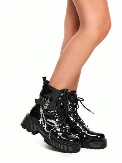Grunge Punk Punk Goth Style Thick Sole Patent Leather Metal Rivet Bat Buckle Cross Chain Design Sweet & Spicy Lady's Retro British Short Boots, Fashion For Christmas And New Year Holiday