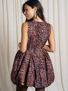 AiiRZ Vestido mini voluminoso con ajuste ceñido y vuelo con estampado de leopardo