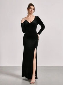 SHEIN Belle Women's Elegant Backless Velvet Maxi Dress,Long Sleeve V-Neck Slim Fit Bodycon Evening Gown With Chain Splicing,Formal Party Dinner Prom Dress,Black - Black - View 6