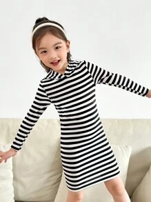 SHEIN Young Girl Casual Versatile Soft Knit Black & White Striped Hooded Straight Fitted Dress