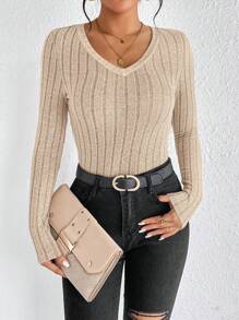 SHEIN Frenchy Camiseta básica de manga larga con cuello en V acanalado de color sólido sencillo para otoño