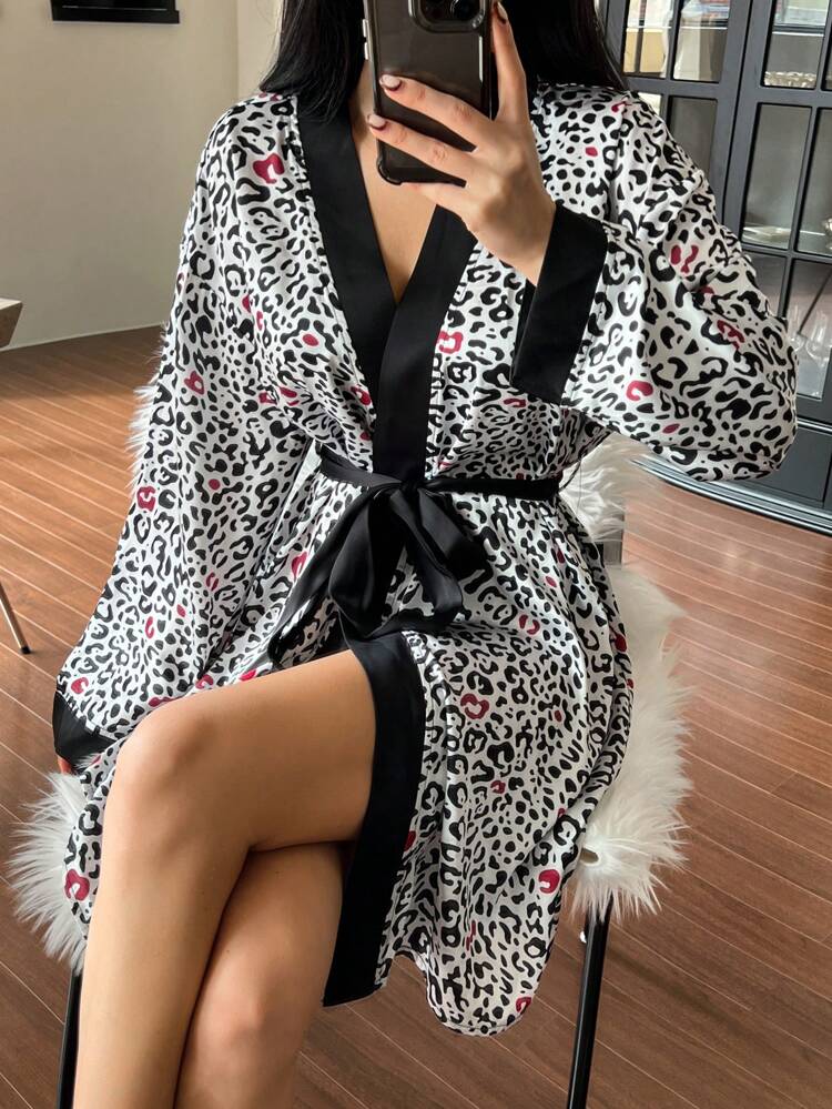 Women's Fashion Satin Leopard Pattern Contrast Trim Sleepwear Robe Pajama