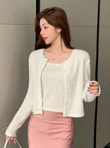 DAZY Bộ 2 áo cardigan ngắn màu trơn và áo hai dây dành cho nữ, trang phục mùa thu - Màu be - Xem 10