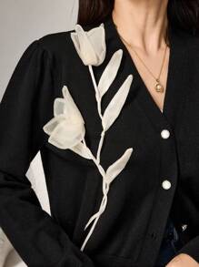 Seusyu 1pc Women Front Button Decor Long Sleeve Floral Top, Casual Daily Wear - Black - View 4