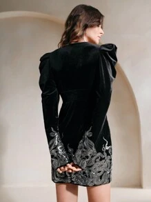 Anewsta Robe mini sexy à manches longues et col en V pour femmes, décontractée pour une utilisation quotidienne, nouveau style pour les vêtements de fête de vacances. Tenue en velours pour femmes - Noir - Voir 5