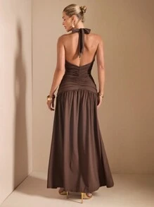 SHEIN BAE 秋冬简约优雅纯色咖啡棕卡其性感深 V 领露背高开叉长裙，适合派对、鸡尾酒会、婚礼伴娘、夜间外出 - 棕色 - 查看 2