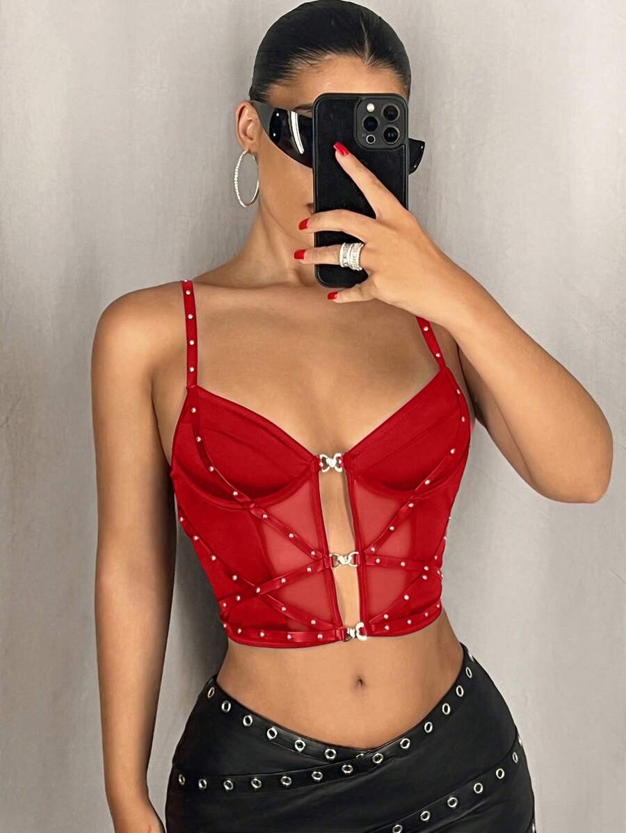 SHEIN ICON 女士铆钉带装饰透明网眼拼接短款吊带背心 - 紅色 - 查看 1