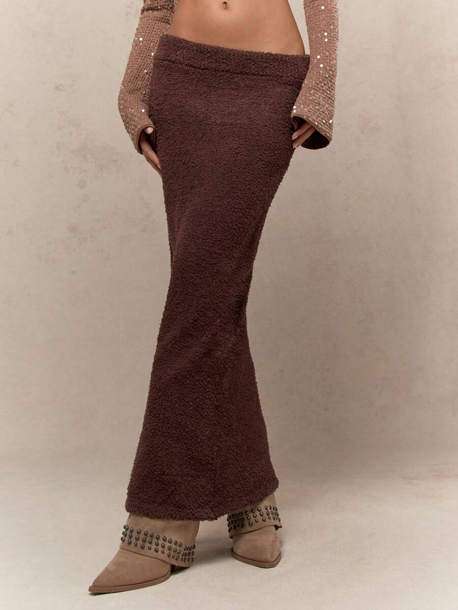 MISSGUIDED Textured Teddy Boucle Maxi Skirt Column Style Sweater Knit Winter Fall Elegant Long Sheath Cozy Column Evening Occasion Professional Modest - Brown - View 1