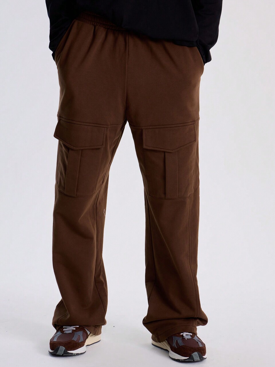 Oversized Double Knee Cargo Style Pocket Sweatpants Joggers Winter Wardrobe