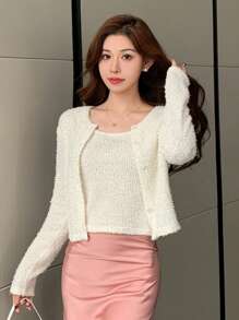 DAZY Bộ 2 áo cardigan ngắn màu trơn và áo hai dây dành cho nữ, trang phục mùa thu - Màu be - Xem 8