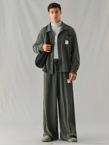 Manfinity VCAY 2 件套休闲男士针织灯芯绒长袖贴布衬衫和松紧腰直筒裤套装 - 綠色 - 查看 6