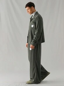 Manfinity VCAY 2 件套休闲男士针织灯芯绒长袖贴布衬衫和松紧腰直筒裤套装 - 綠色 - 查看 4