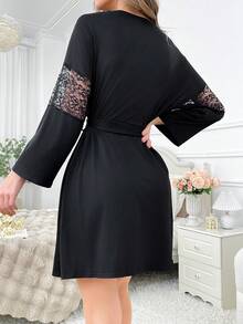 Minimalist Soft & Breathable 3/4 Sleeve Lace Patchwork Robe - Black - View 2