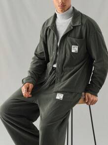 Manfinity VCAY 2 件套休闲男士针织灯芯绒长袖贴布衬衫和松紧腰直筒裤套装 - 綠色 - 查看 1