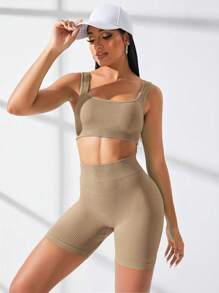 Easithlete 厚罗纹纹理运动服套装，骑行健身，深 U 型性感背部，高腰瘦身，提臀健身套装健身女士套装 - 卡其色 - 查看 2