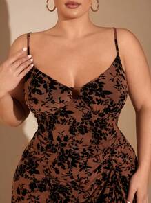 SHEIN BAE 加大码女式 V 领细肩带荷叶边黑色植绒优雅中长连衣裙，女士生日礼服