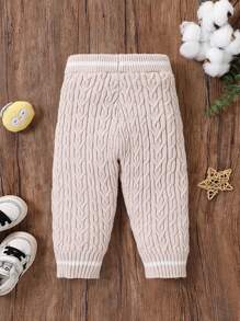 男婴厚款休闲毛衣裤，适合日常穿着、外出、旅行和上学，秋冬季