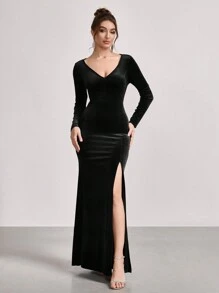 SHEIN Belle Women's Elegant Backless Velvet Maxi Dress,Long Sleeve V-Neck Slim Fit Bodycon Evening Gown With Chain Splicing,Formal Party Dinner Prom Dress,Black - Black - View 4