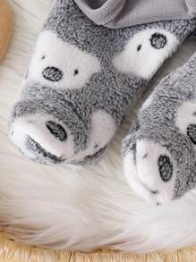 SHEIN 2 件套男婴可爱熊图案长袖连体衣（含裤子），温暖舒适的家居服套装 - 灰色 - 查看 3