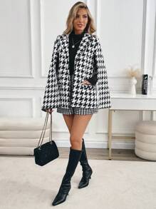 SHEIN Clasi Poncho elegante de lana tipo ruana de mujer a cuadros escoceses, ideal para el otoño - Blanco y Negro - Ver 7