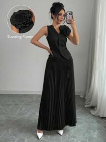 Chiquease 2pcs Set Women's Autumn 3D Floral Pattern Vest And A-Line Pleated Skirt Suit - Black - View 1