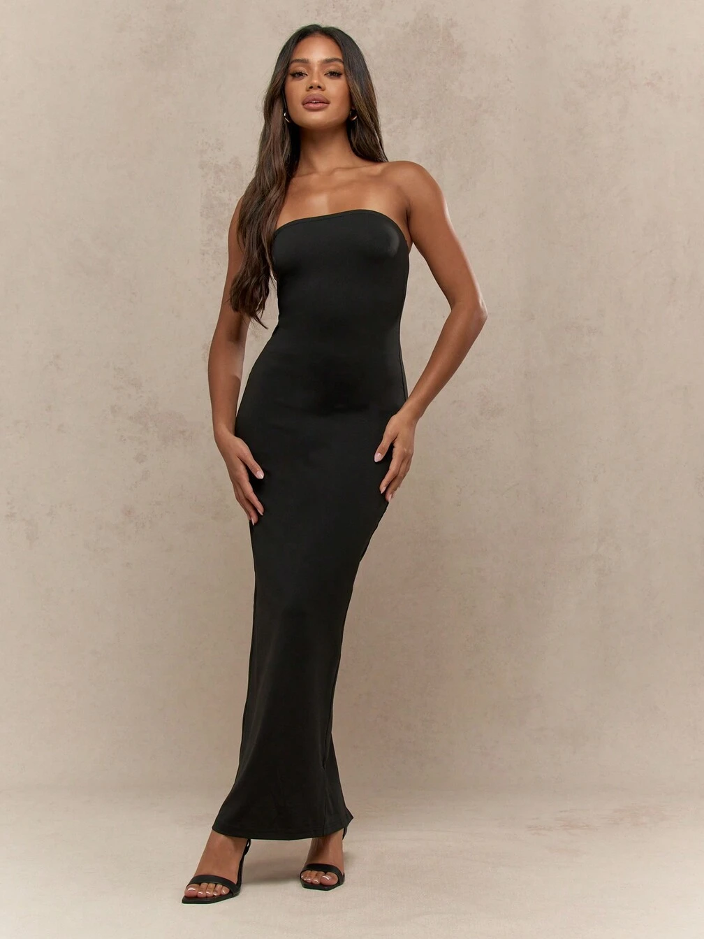 missguided maxi dress MISSGUIDED Cowl Neck Backless Maxi Dress With Halter DesignMISSGUIDED