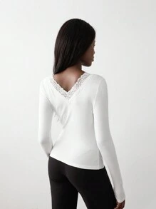 TRNVIE 1pc Women'sSimple V-Neck Lace Patchwork Long Sleeve Tight Fitted T-Shirt, White, Versatile Christmas & Winter Wear For Spring Outfit