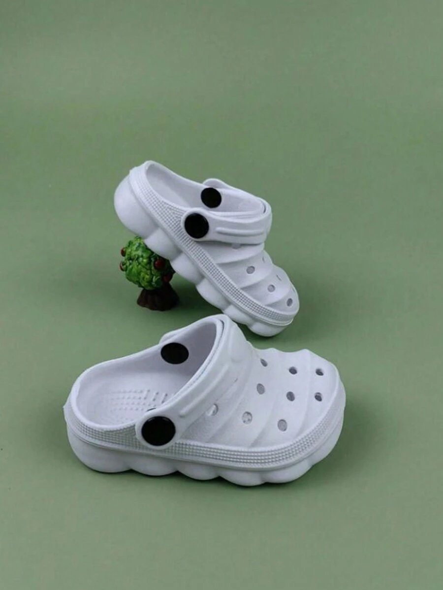 1pair Breathable Cartoon Design Anti-Slip Soft Hollow Hole Baby Slippers,Comfortable Wear Indoor & Outdoor Two-Way Sandals - Multicolor - View 1