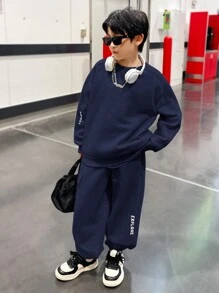 Zikori Little Byeori 2 件套青少年男孩休闲韩版字母印花圆领连帽衫运动衫和宽松抽绳腰裤，保暖内衬加厚 - 藏蓝色 - 查看 6
