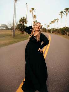 Maternity Open Shoulder V-Neck Long Sleeve Floor-Length Dress For Photography - Black - View 3
